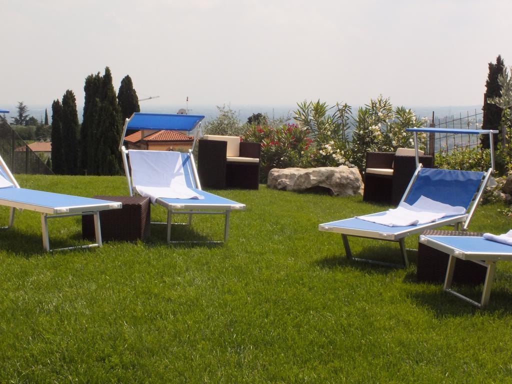 Villa Oleandri San Pietro in Cariano Habitación foto